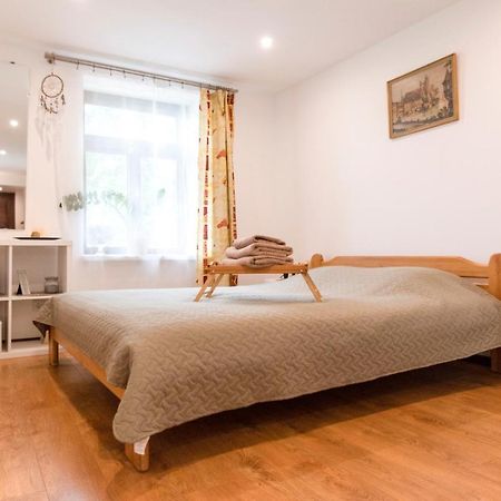 Napoleona Apartamenti Lägenhet Kuldīga Exteriör bild